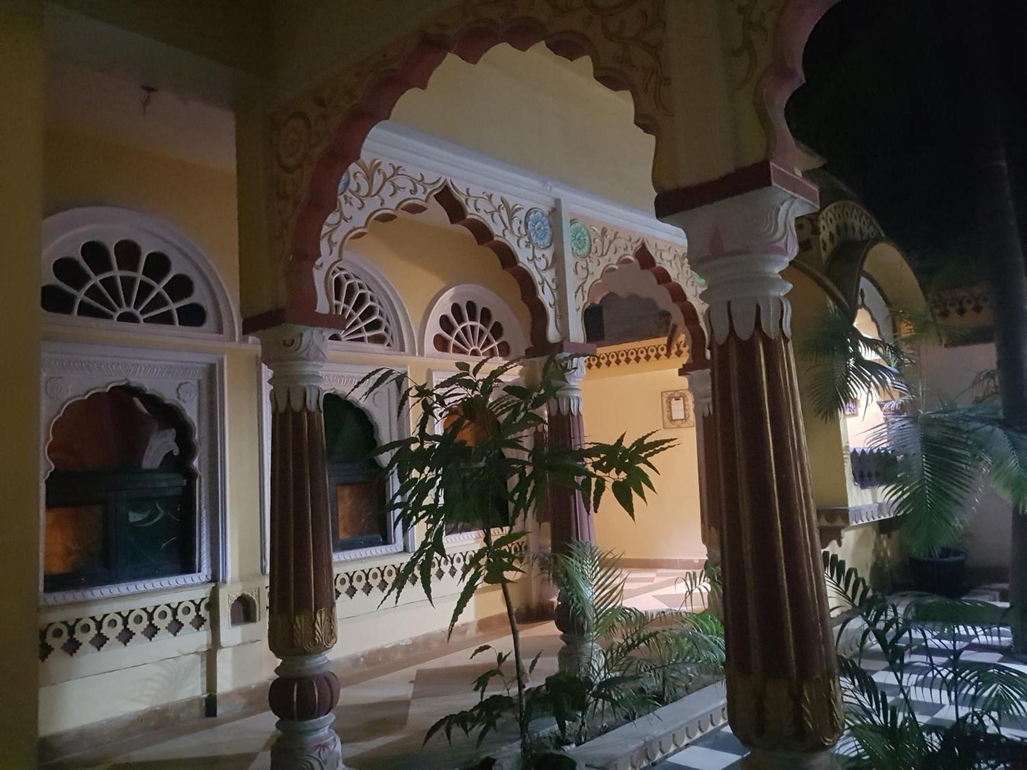 דירות ג'איפור Sureli Haveli חדר תמונה